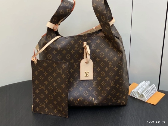 First bag ru GM Atlantis LOUIS VUITTON 0729